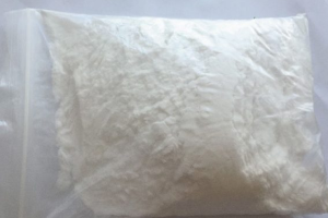 Fentanyl Powder vs Mephedrone Powder