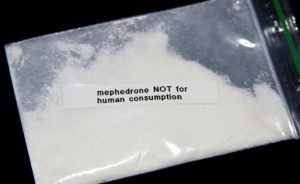 Fentanyl Powder vs Mephedrone Powder